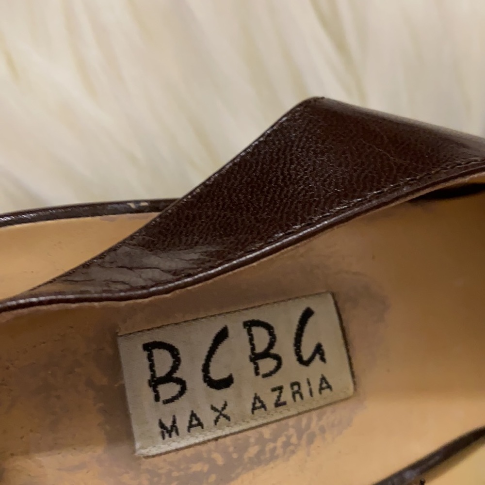 Shoes - Picture 4 of 5